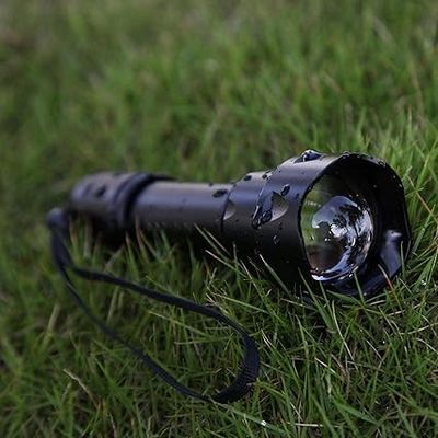 1 Batterie au lithium polymère requise Non regroupée 850nm LED Zoomable IR lampe de poche